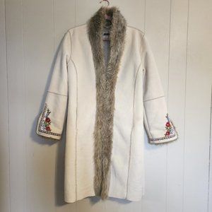 Vintage White Leather Jacket with Fur Trim
